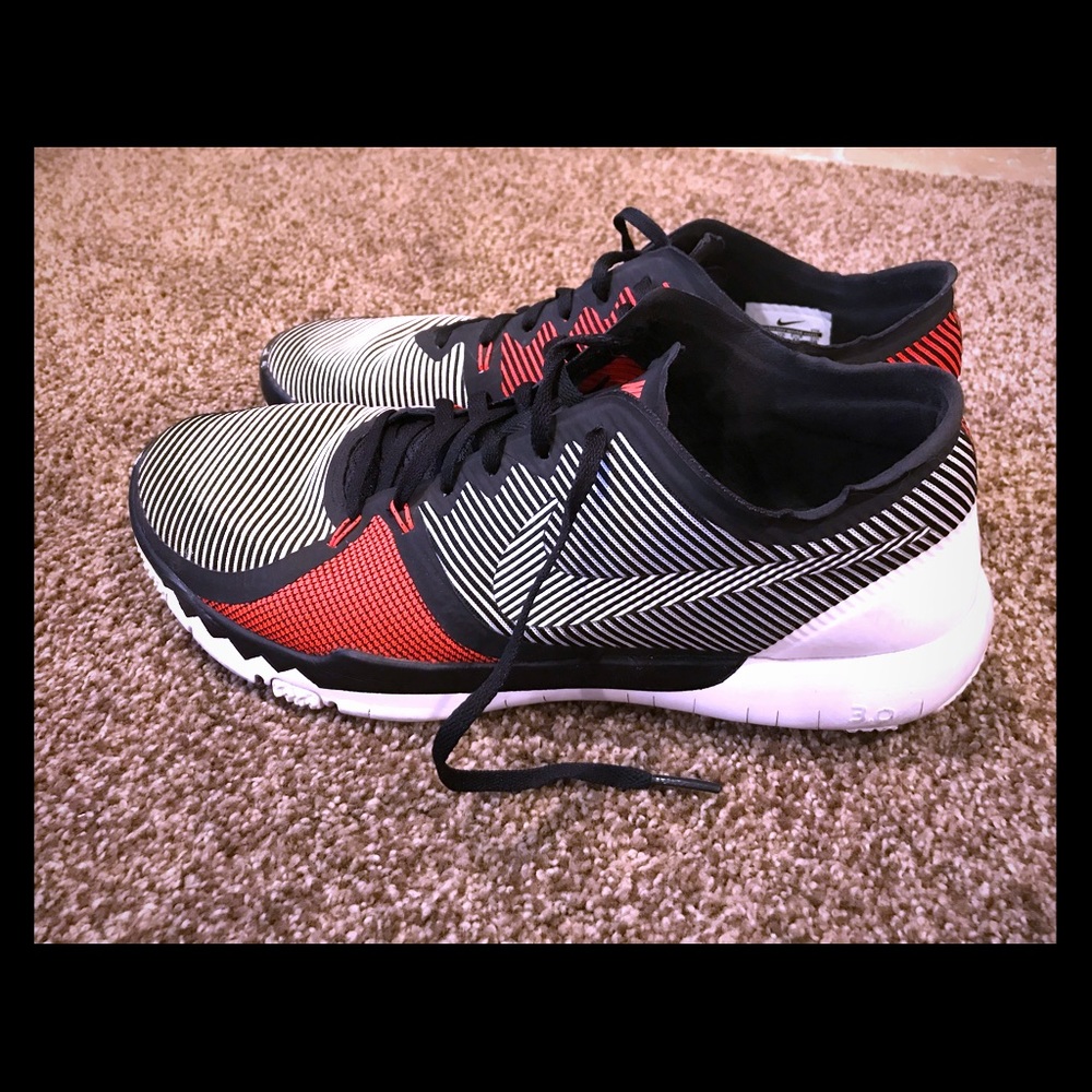NIKE DOWNSHIFTER 10